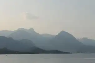 以云为关键词的诗意世界，以云为关键词的诗句有哪些