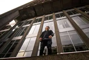 基础设施与公共服务的建设差异，从硬件到软件的全景解读，基础设施与公共服务的区别