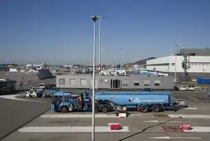 辽宁自动伸缩门产业带全景解析，沈阳、大连等核心城市企业布局与行业发展趋势，辽宁自动伸缩门附近的生产厂家电话