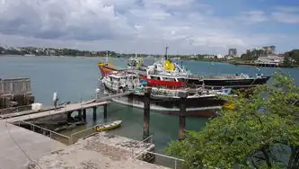 全球港口霸主，上海港如何稳居货物吞吐量榜首，世界吞吐量最大的港口是哪里呢