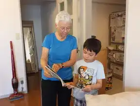 社区书记与居委会主任，基层治理中的双核驱动，社区书记和居委会主任的区别在哪