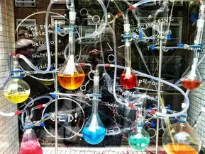 混合云平台架构优化与实战案例解析，从设计原则到实施路径，混合云解决方案