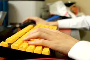 连接与交互，计算机网络功能演进的底层逻辑，计算机网络的核心部分的主要设备是