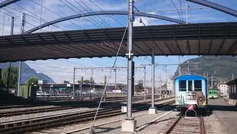 2023自动伸缩雨棚价格全解析，材质工艺与选购指南（附详细成本清单）自动伸缩雨棚10米视频