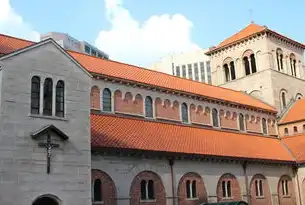 漯河市电子商务中等专业学校官网，产教融合创新标杆，数字技能赋能未来，漯河电子商务中等专业学校怎么样